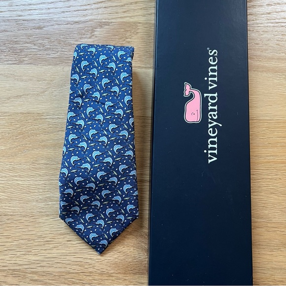 đł Vineyard Vines Boysâ Swordfish Tie - Picture 1 of 9